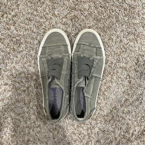 Green Blowfish Sneakers size 8